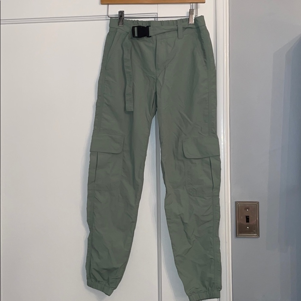 NWT Size XS Zumies Cargo Pants